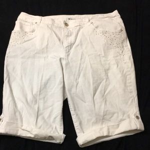 Style &Co white stretch denim Bermuda shorts